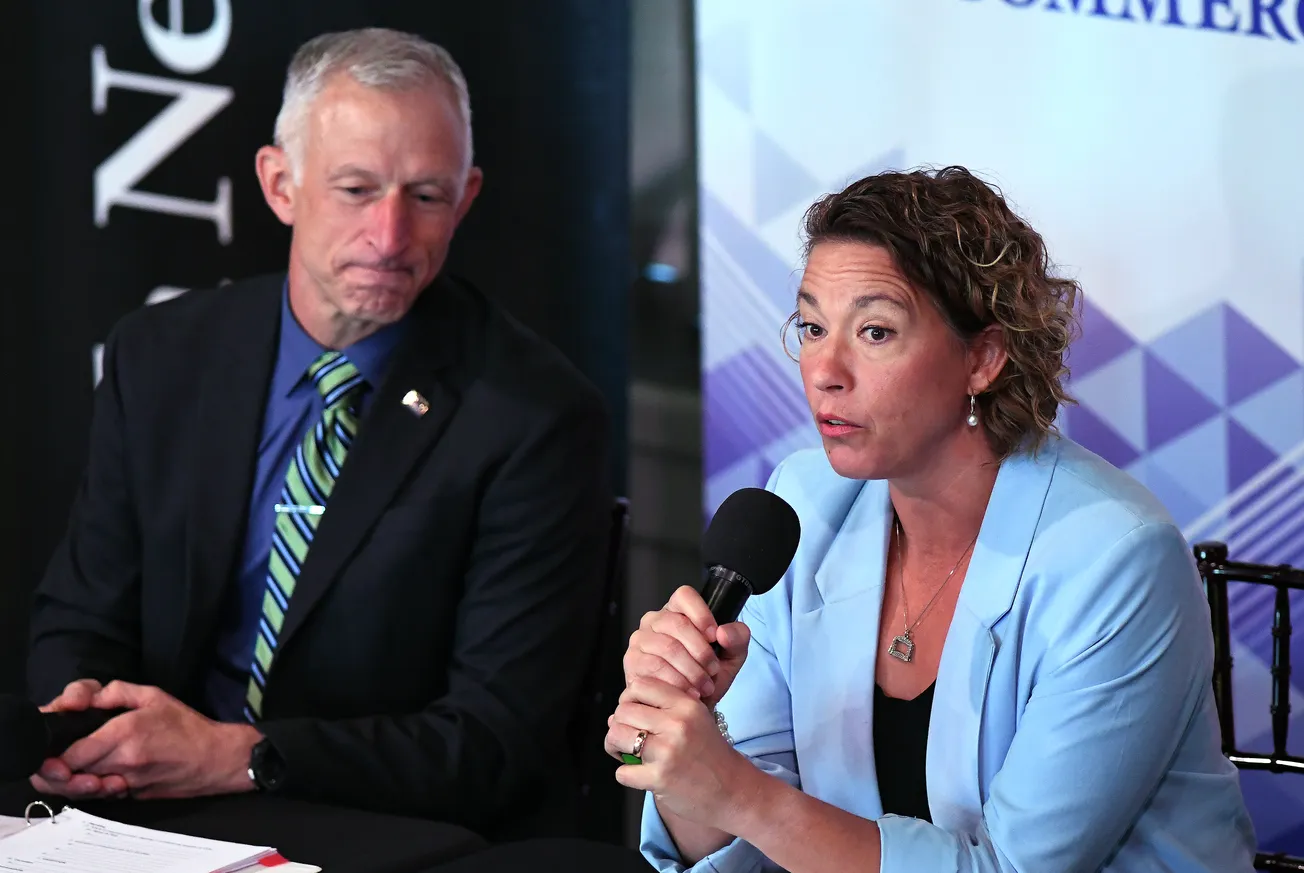 Photo of the Day: Reinert, Larson participate in first mayoral debate